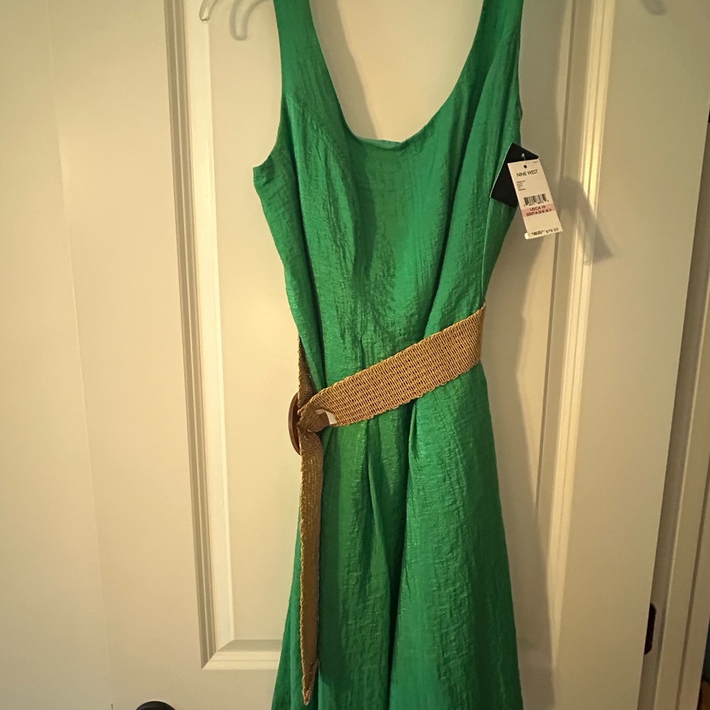 Green Sleeveless Dress with Belt